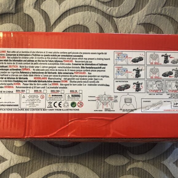 NEW 2 in 1 Transformer Remote Control Car Deformation Robot Lamborghini Red - Picture 6 of 6